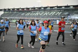 BIB: 
                            <button type="button" onclick="openModal(10466136)" class="btn btn-primary btn-sm float-right btn-popup" data-toggle="modal" data-target=".modal-high-quality">
                        <i class="fas fa-shopping-cart"></i> Add to Cart
                    </button>
                                            <button type="button" onclick="isThisMe(10466136, true)" class="btn btn-success btn-sm float-right btn-popup btn-isme hidden" data-toggle="tooltip" data-placement="bottom" title="นี่คือรูปของคุณใช่ไหม คลิกที่นี่เพื่อเอาเข้าอัลบั้ม">
                        <i class="fas fa-plus"></i> Add to album
                    </button>
                    <button type="button" onclick="isThisMe(10466136, false)" class="btn btn-warning btn-sm float-right btn-popup btn-isnotme hidden">
                        <i class="fas fa-ban"></i> Remove from album
                    </button>